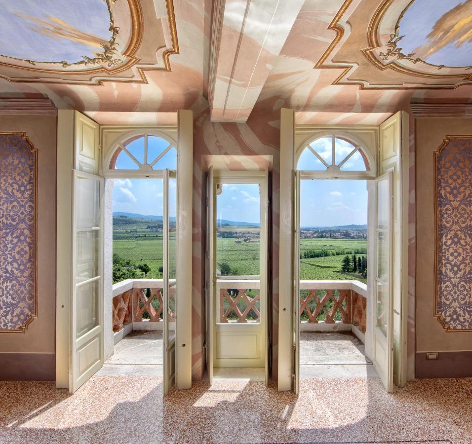 Palazzo Montanari Art & Wine Luxury Apartments 弗马尼 外观 照片